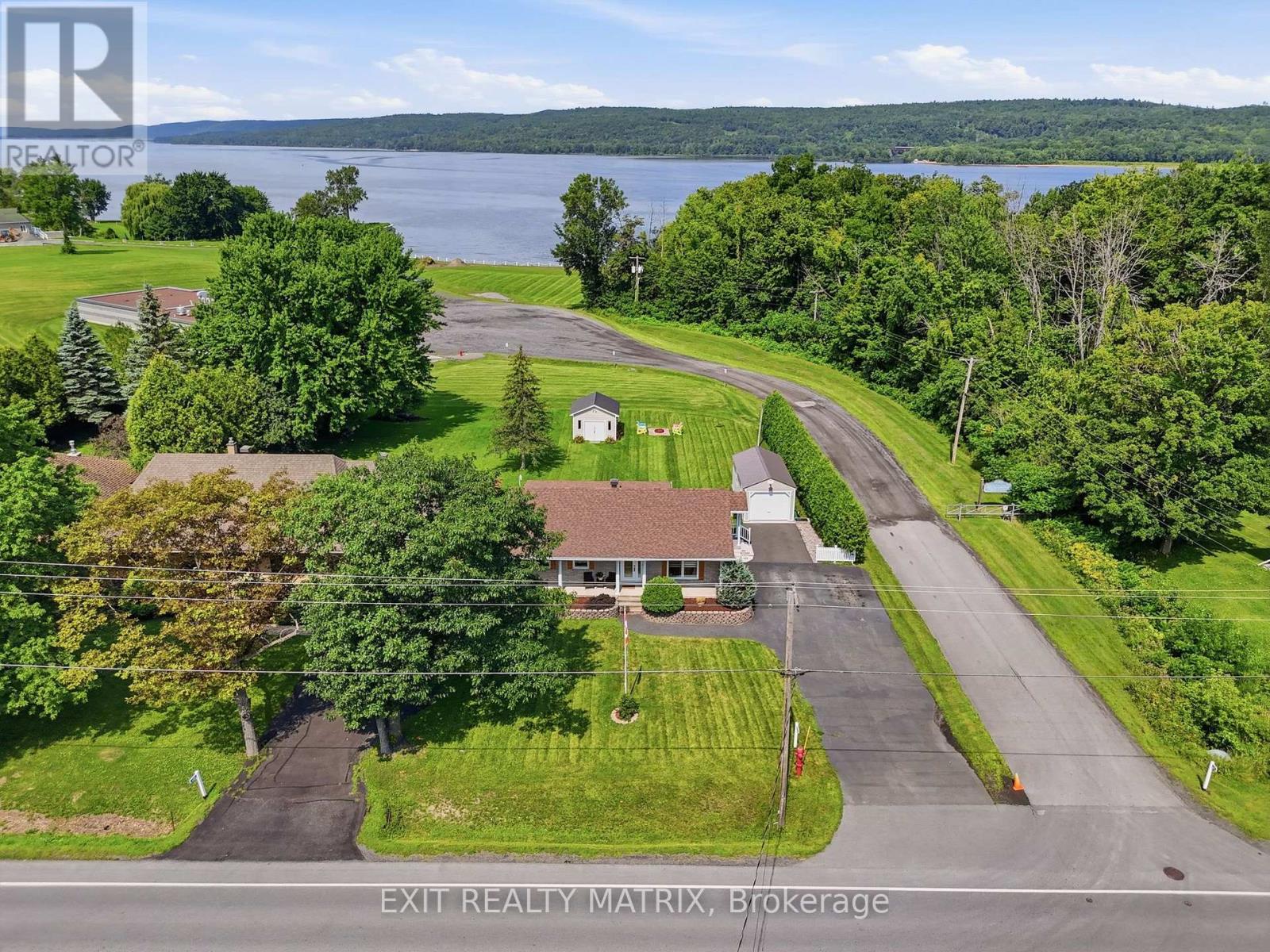 554 Front Road Property Photo 37