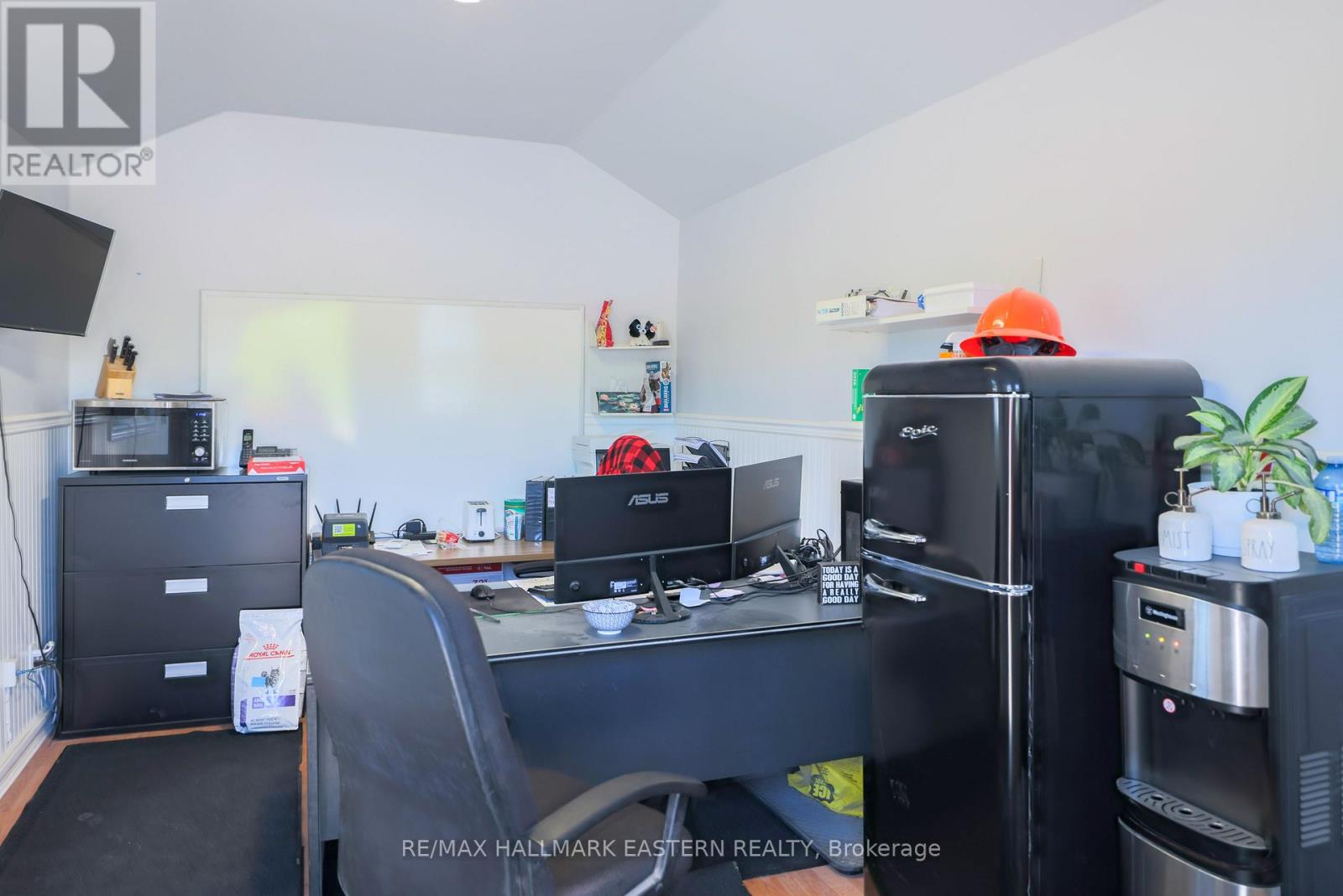 1738 8th Line Property Photo 15