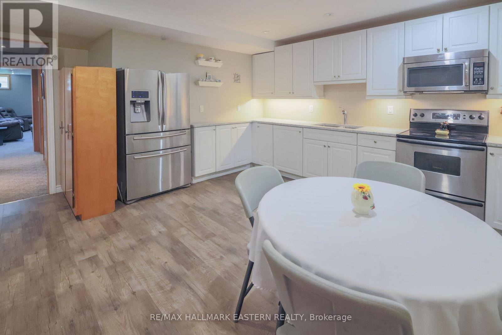 1738 8th Line Property Photo 26