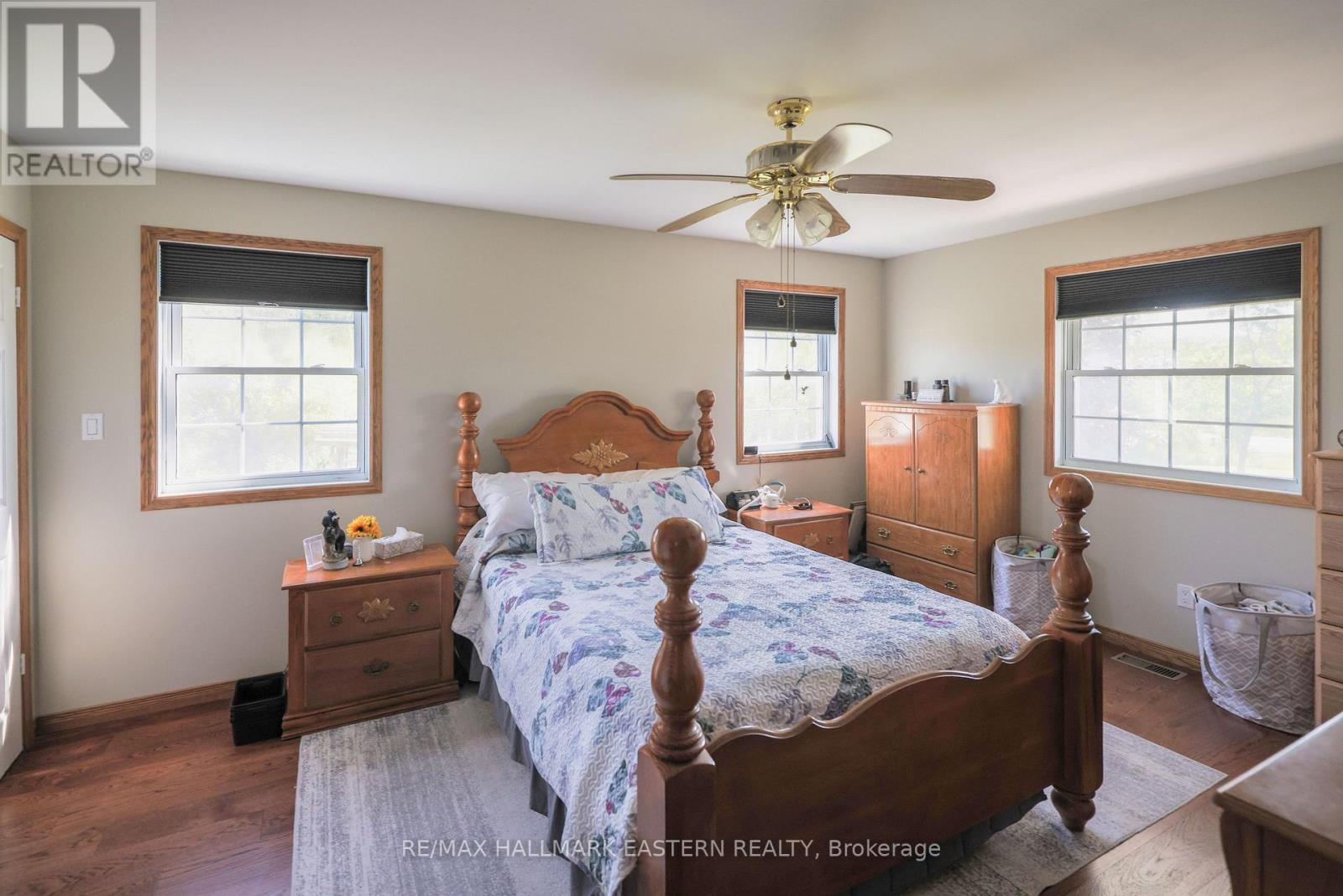 1738 8th Line Property Photo 27