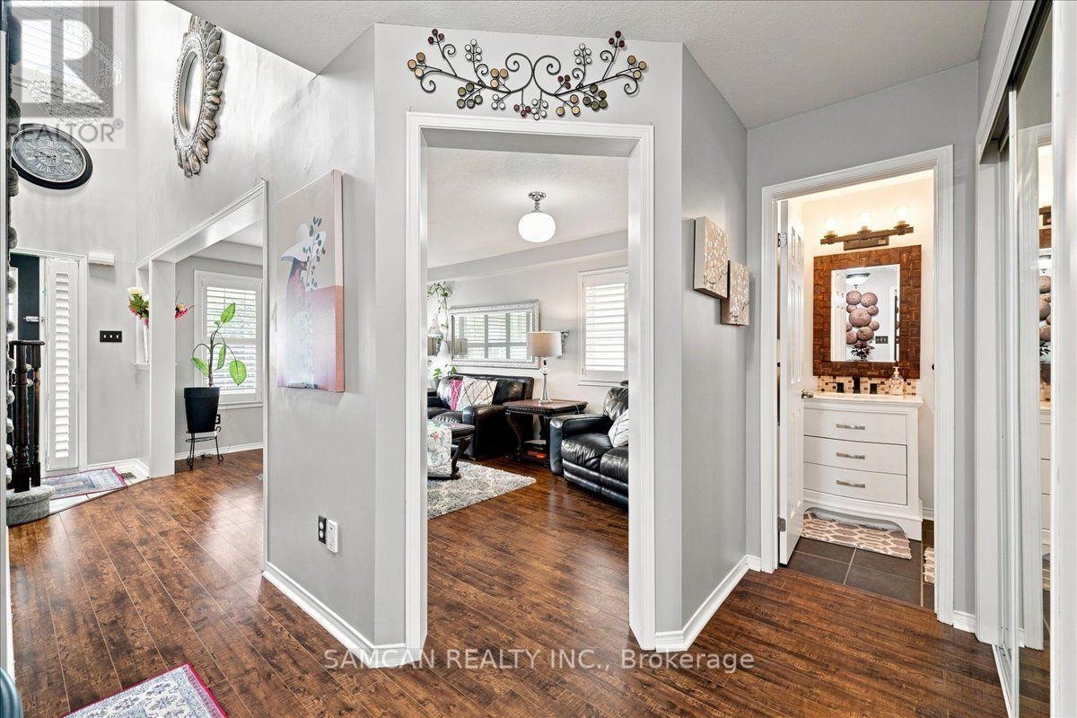 12 Hollinrake Avenue Property Photo 7