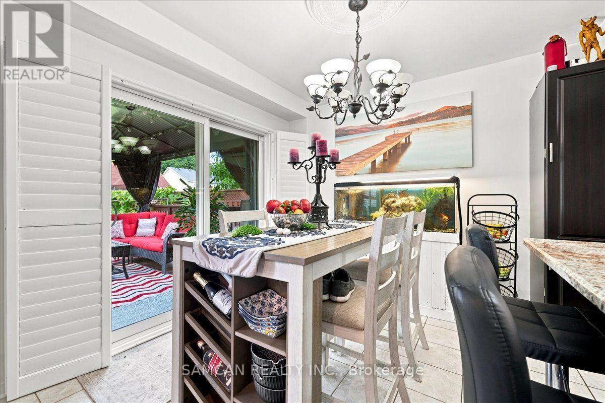12 Hollinrake Avenue Property Photo 13
