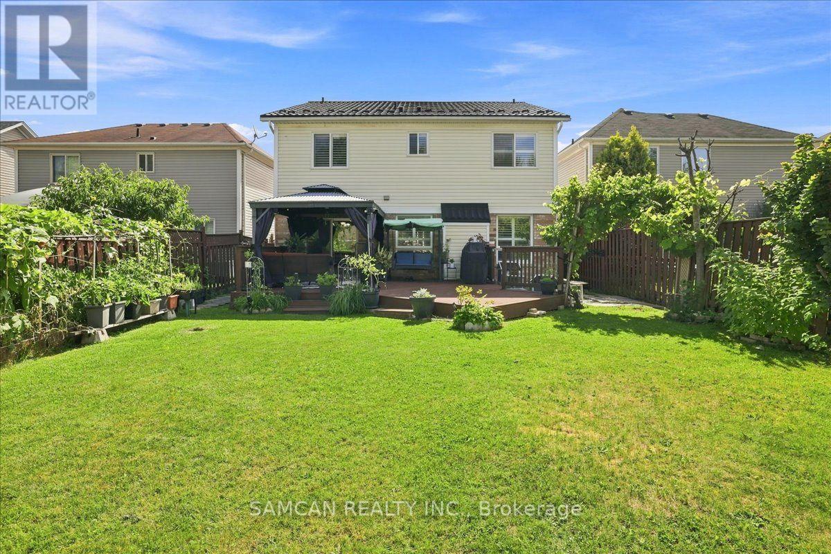 12 Hollinrake Avenue Property Photo 25