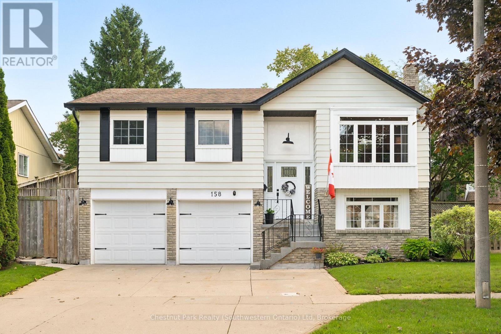 158 AUTUMN HILL CRESCENT