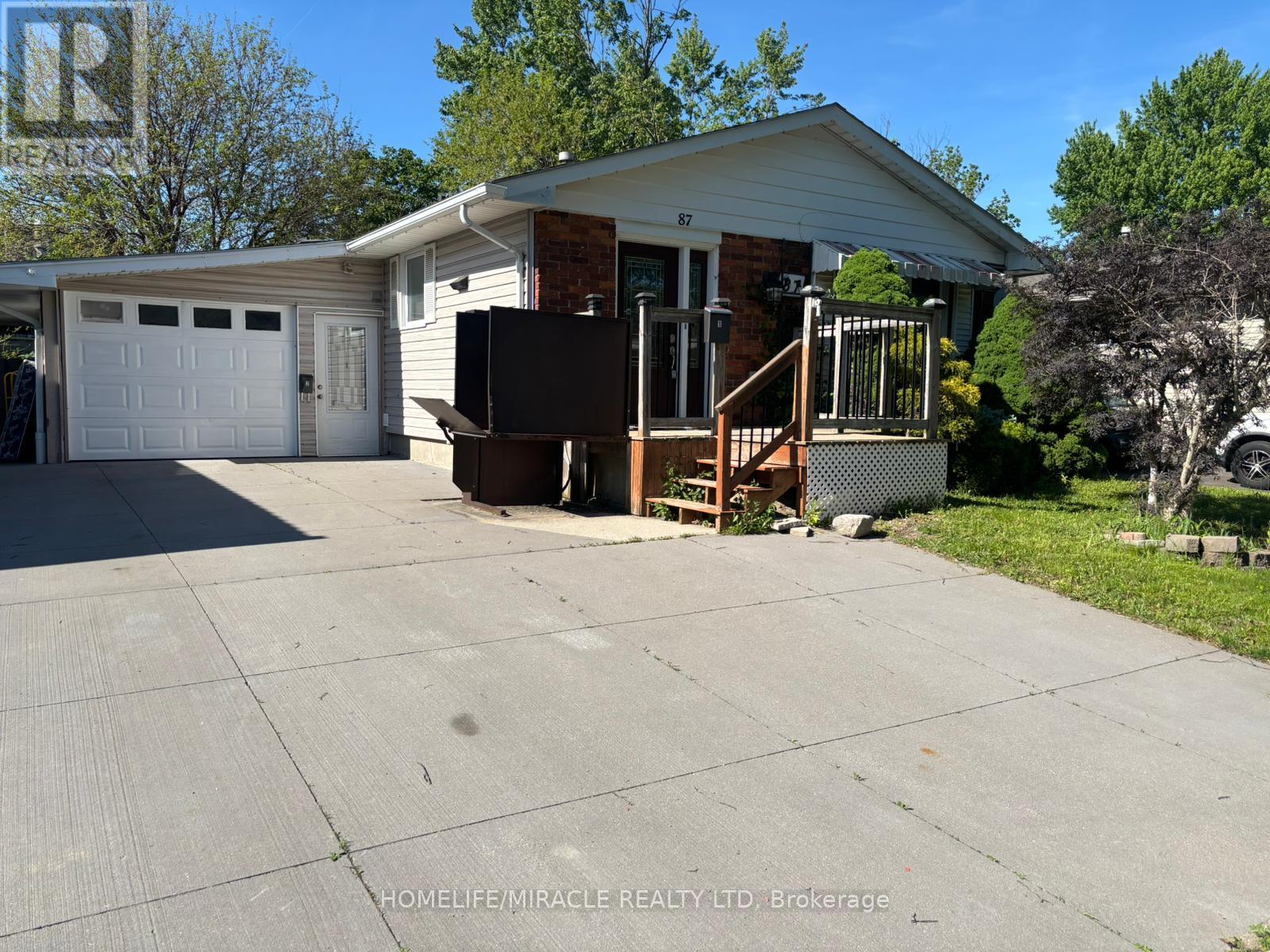 87 RENNY CRESCENT Property Photo 1