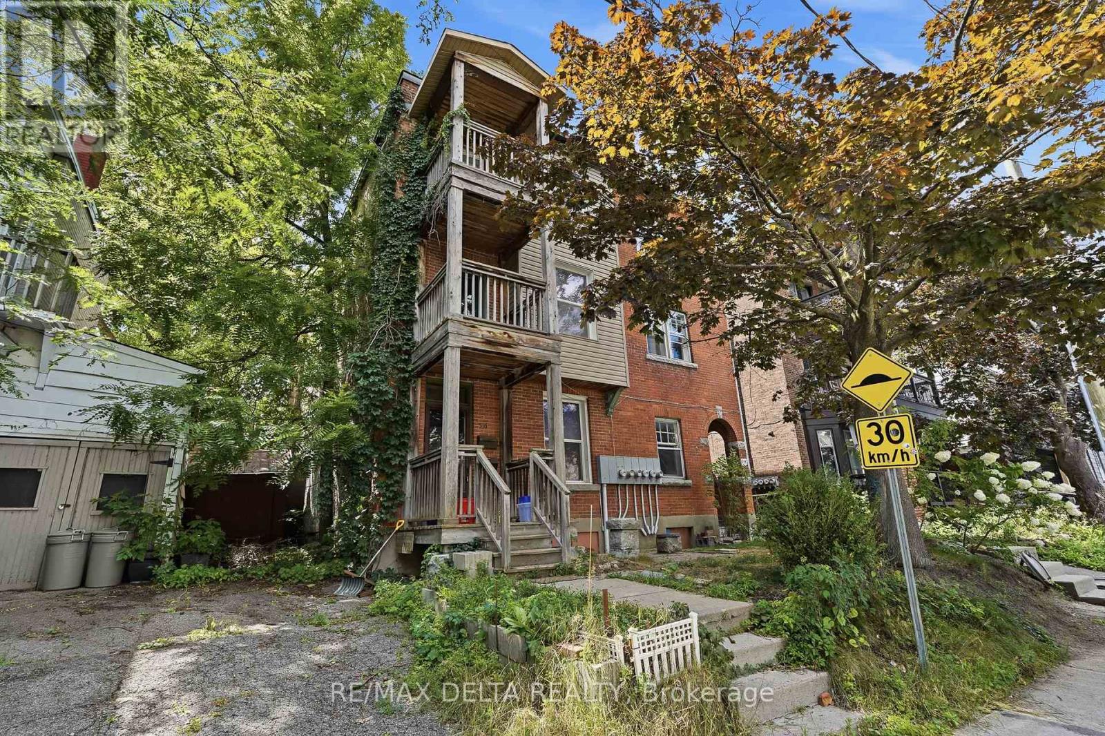 2 - 516 BAY STREET