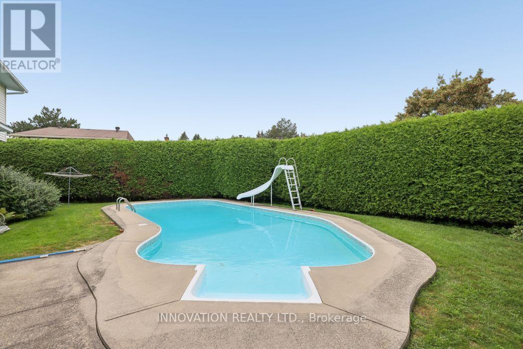 64 Thare Crescent Property Photo 33
