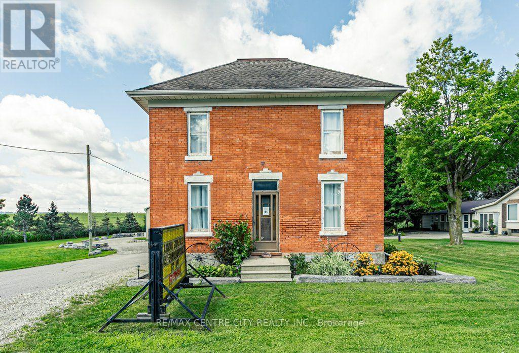 594443 Highway 59 Road Property Photo 1