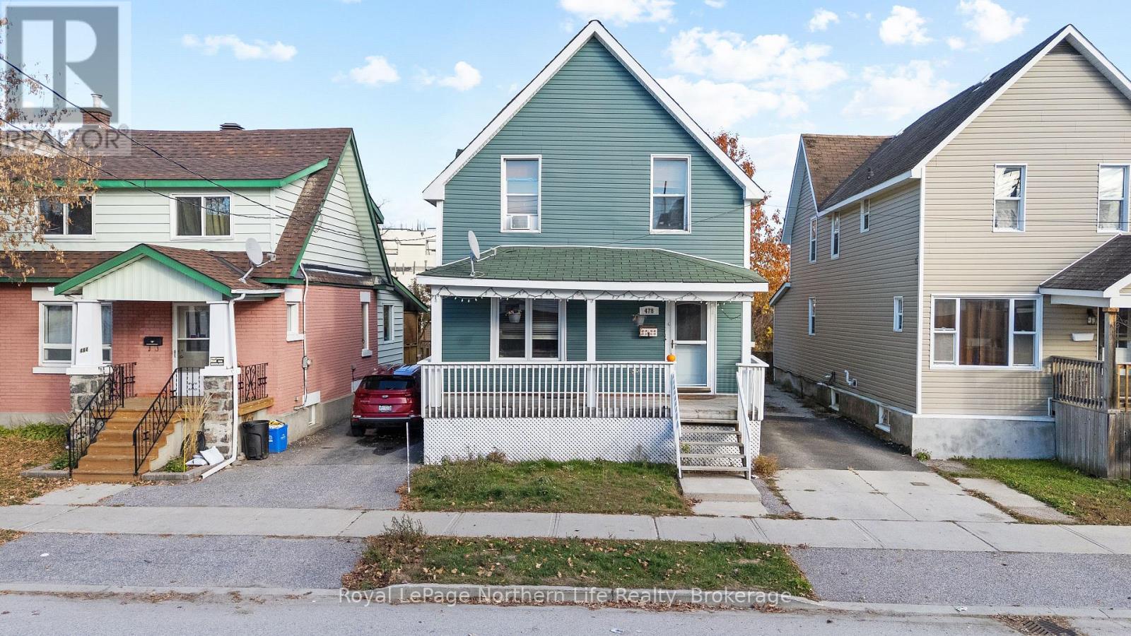 478 First Avenue W Property Photo 1