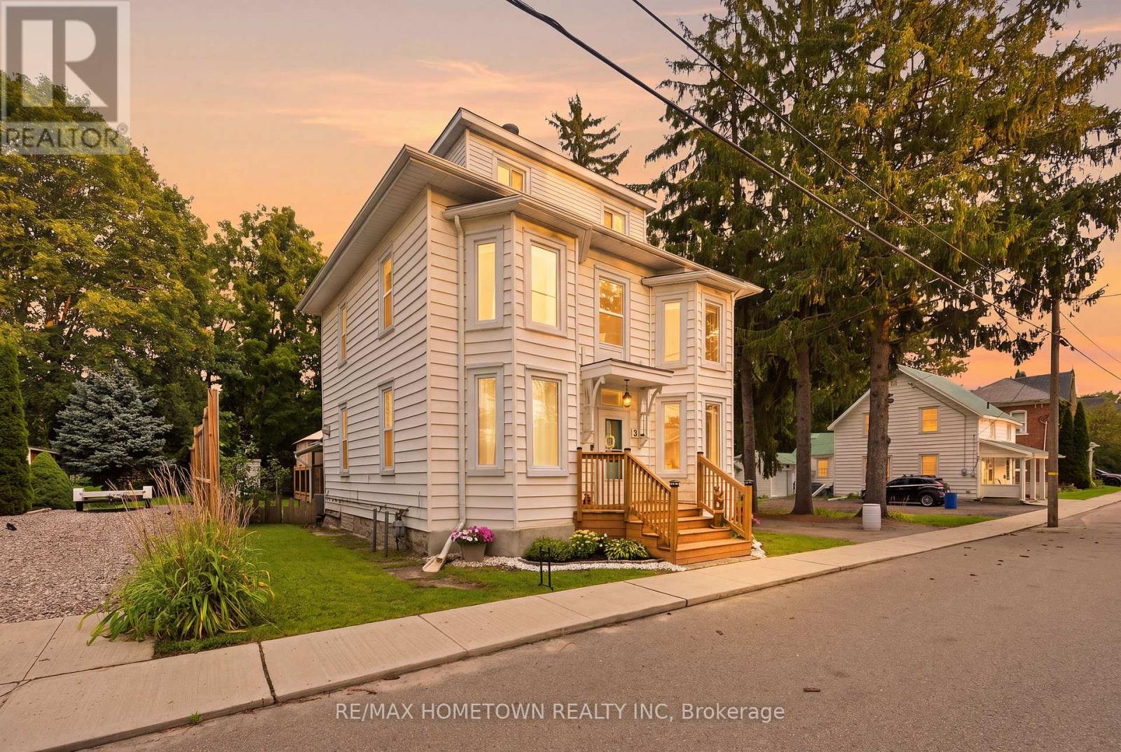 3 REID STREET Property Photo 1