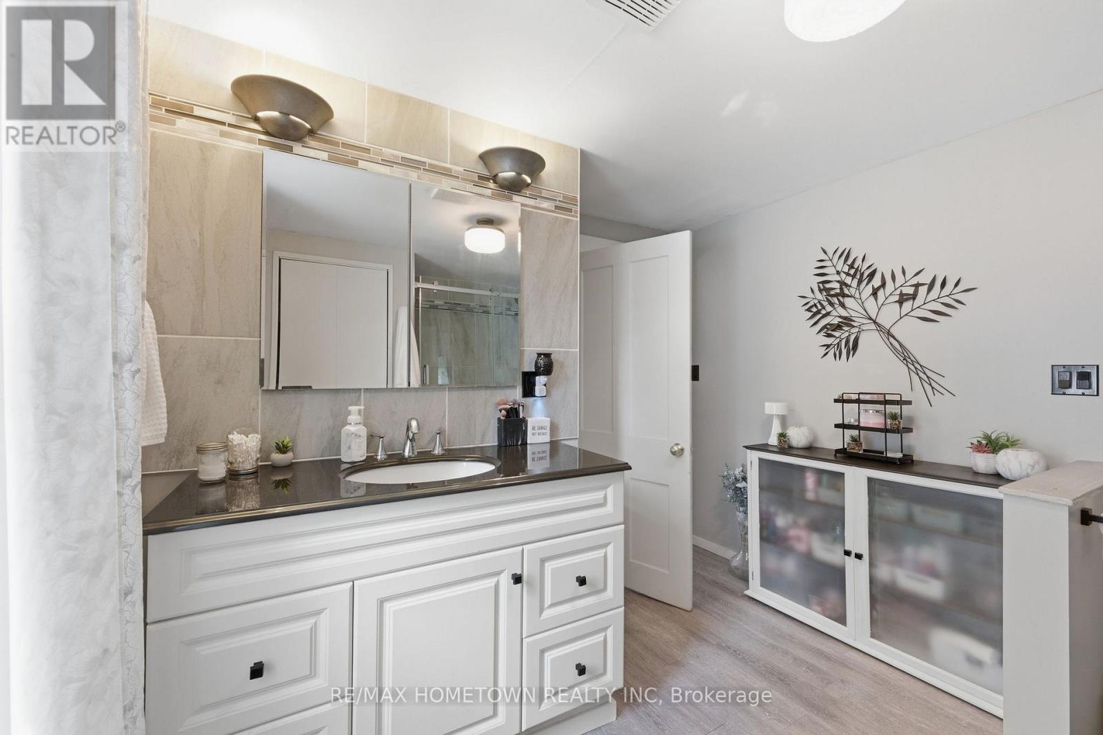 3 Reid Street Property Photo 28