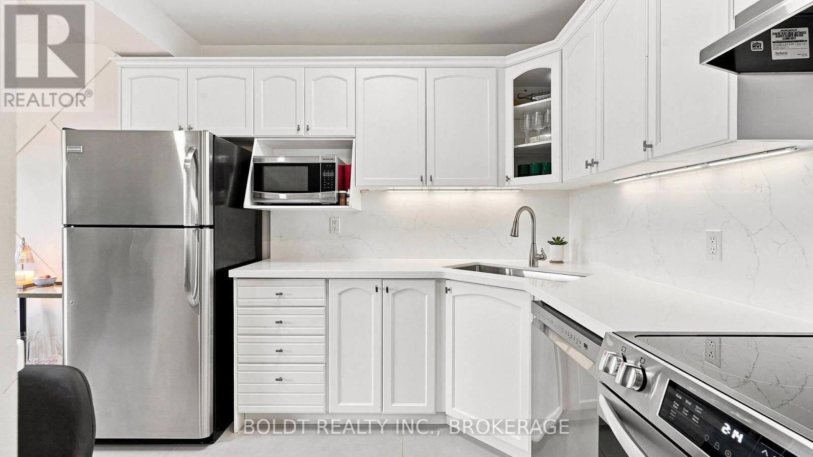 307 - 264 Oakdale Avenue Property Photo 11