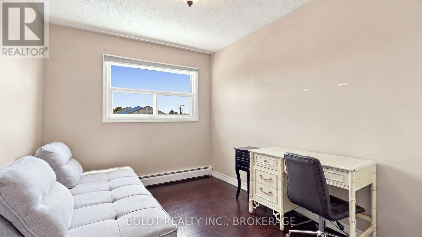 307 - 264 Oakdale Avenue Property Photo 16