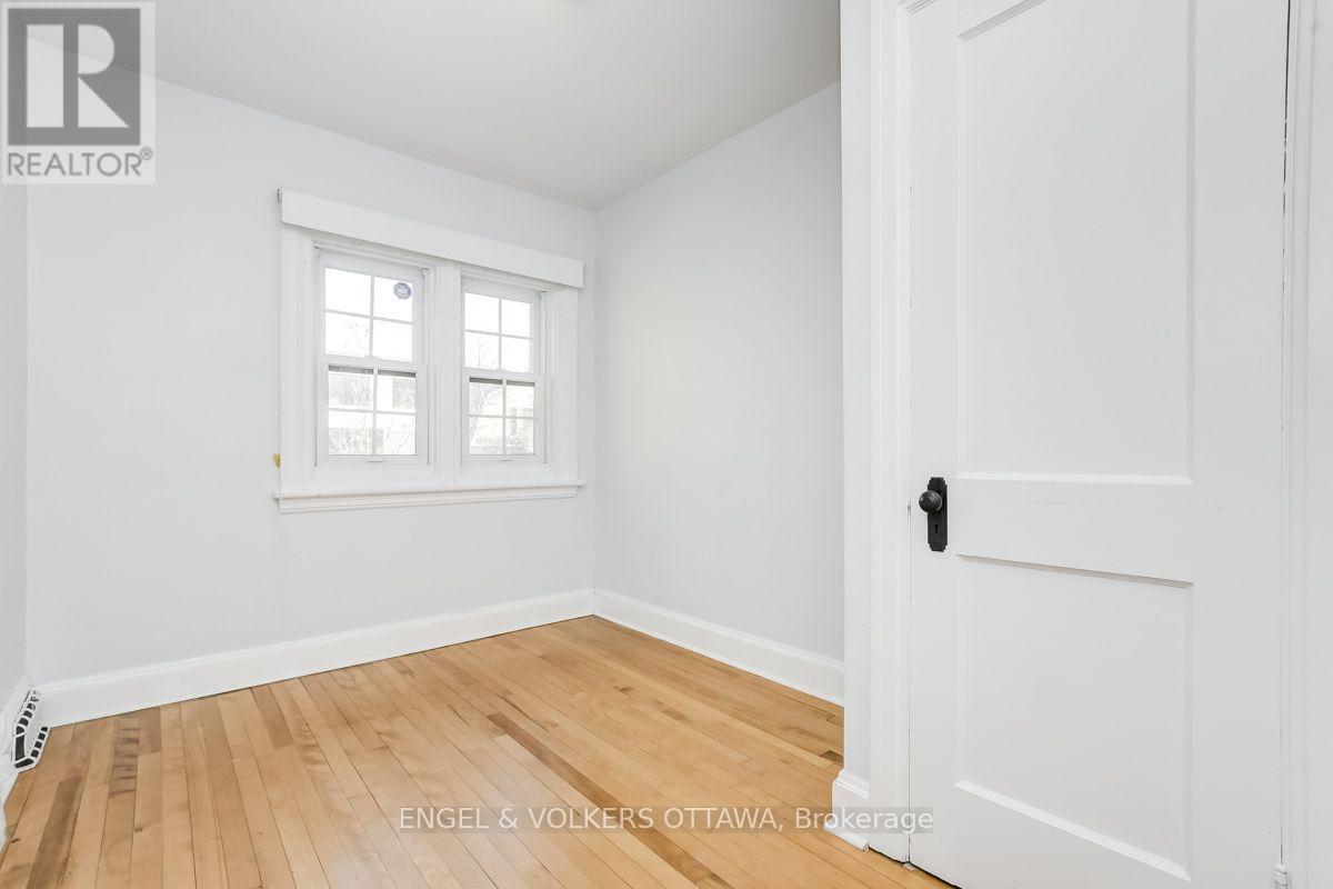 475 Golden Avenue Property Photo 19