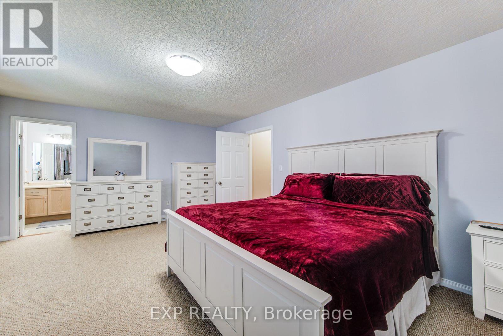 124 Udvari Crescent Property Photo 15