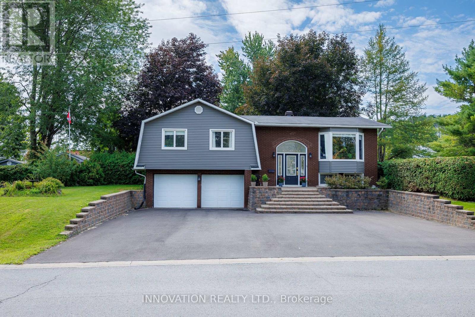 174 Belisle Street Property Photo 1