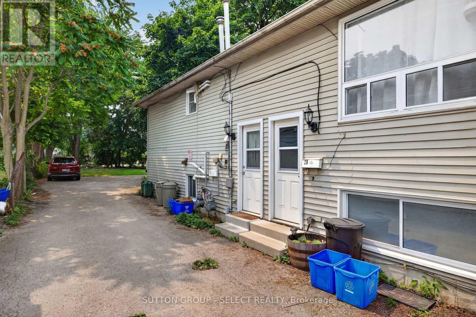 433 South Street Property Photo 12