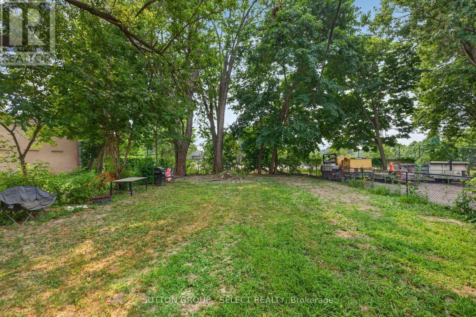 433 South Street Property Photo 14