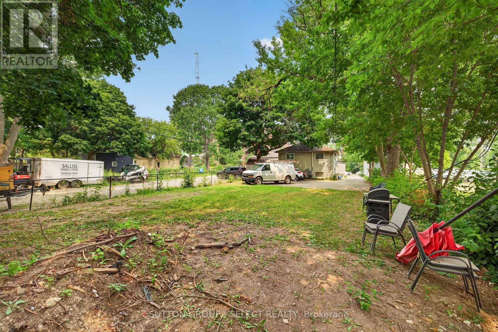 433 South Street Property Photo 15