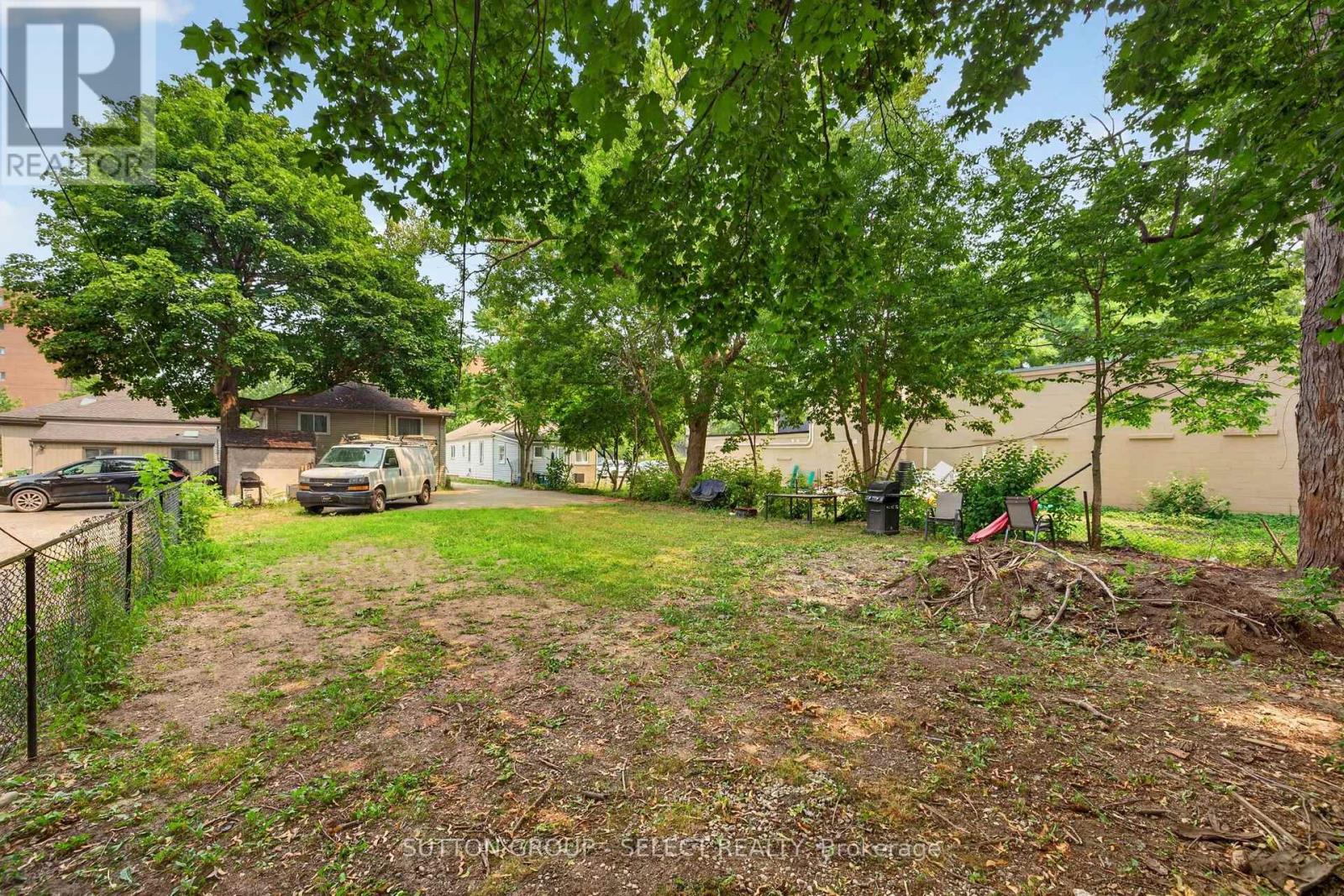 433 South Street Property Photo 16