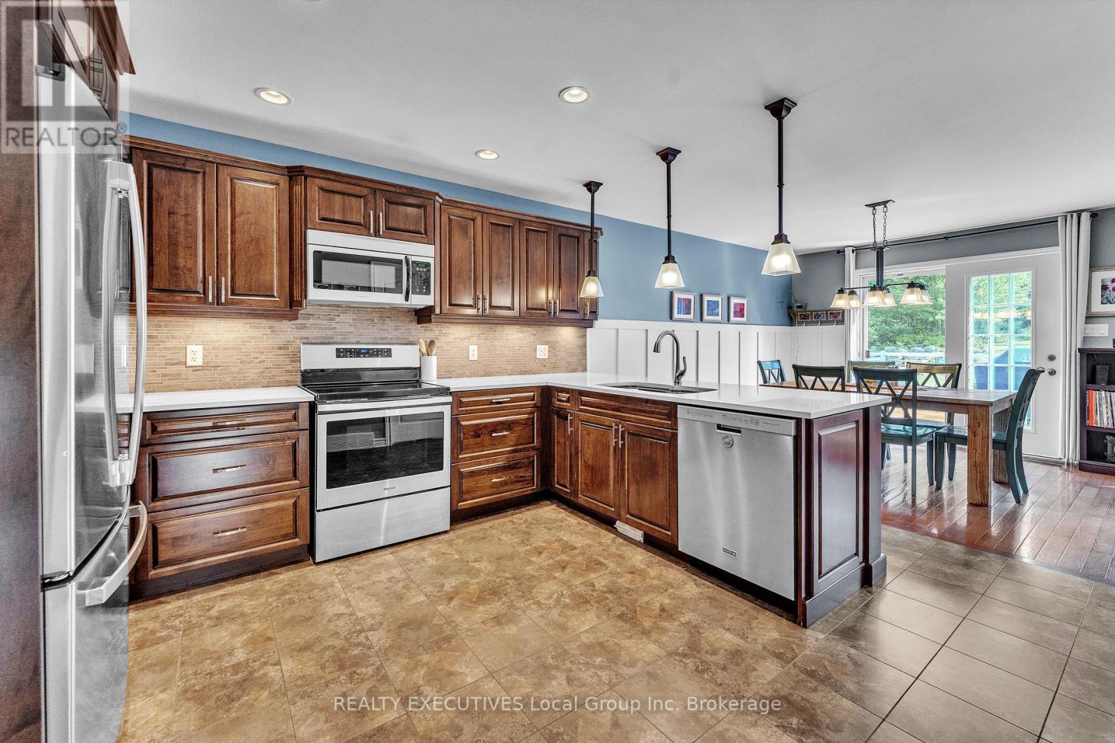 124 Fairway Drive Property Photo 13