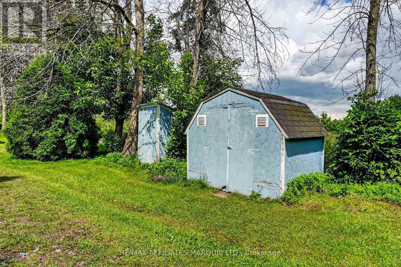 19485 Glen Road Property Photo 10