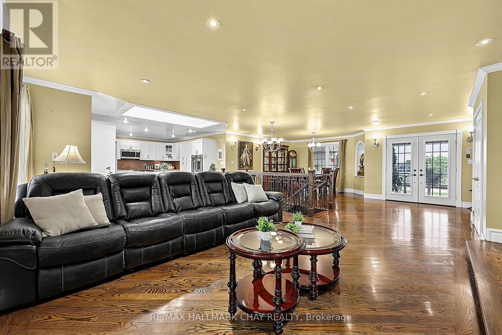 31 Hillside Drive Property Photo 18