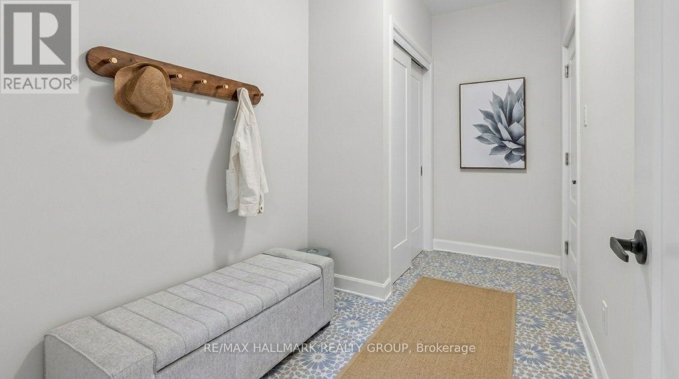 892 Sendero Way Property Photo 9