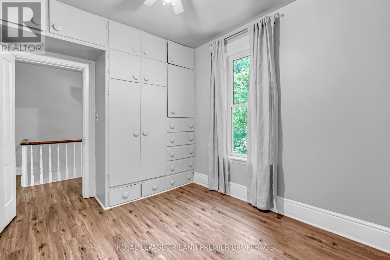 180 Alma Street Property Photo 22