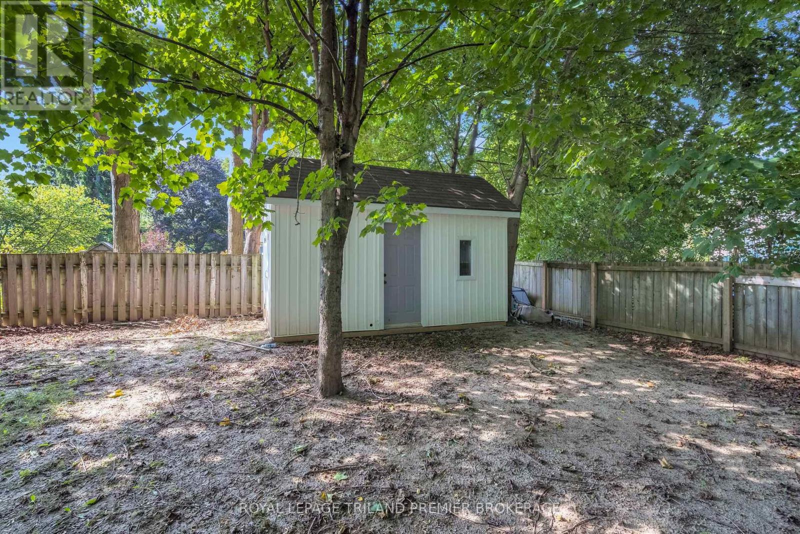 180 Alma Street Property Photo 33