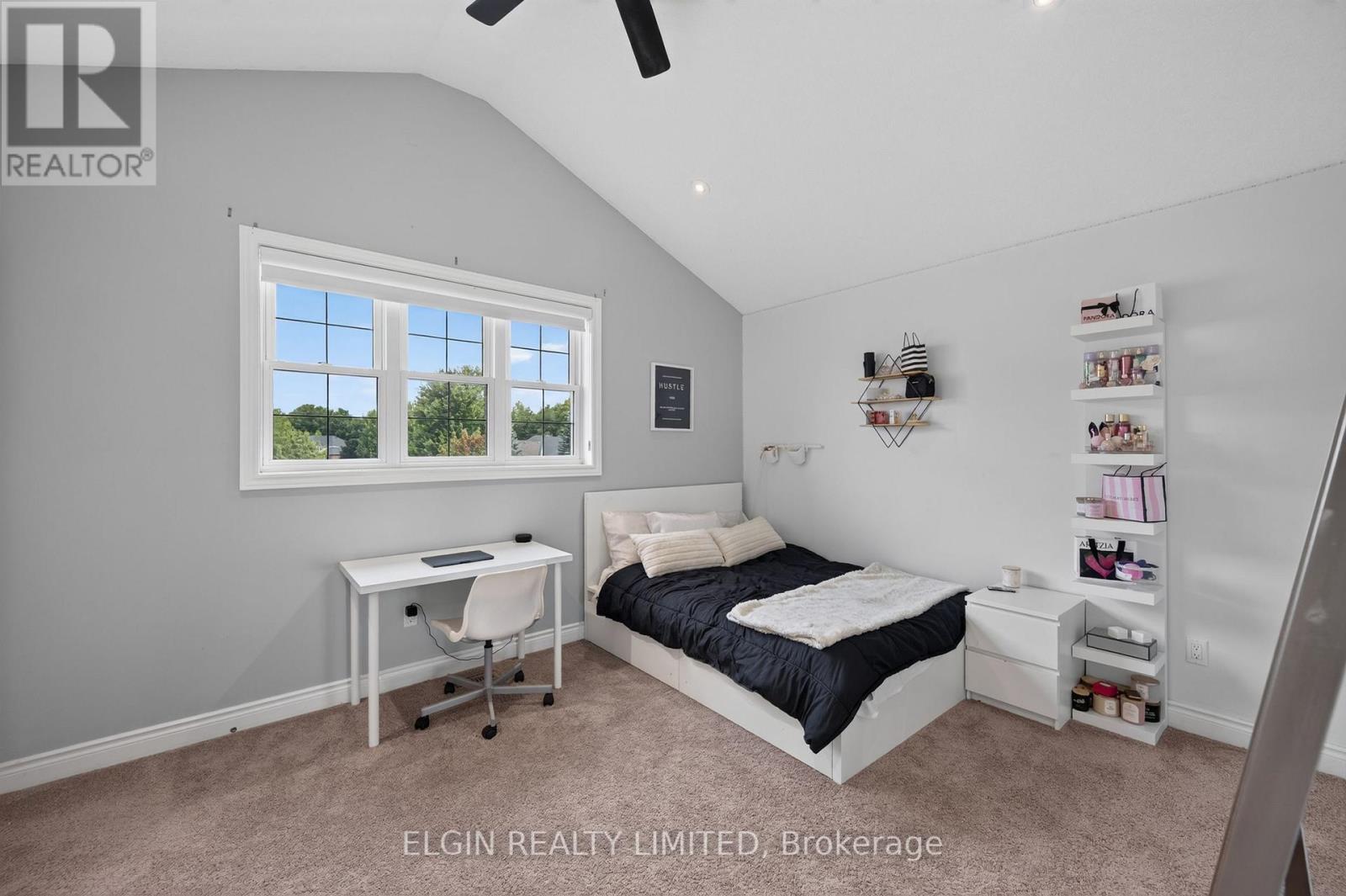 26 Blossom Ridge Property Photo 22