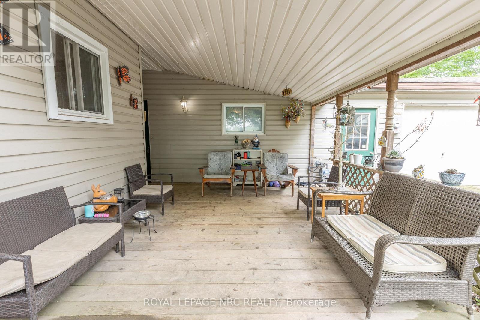 11284 Golf Course Road Property Photo 6
