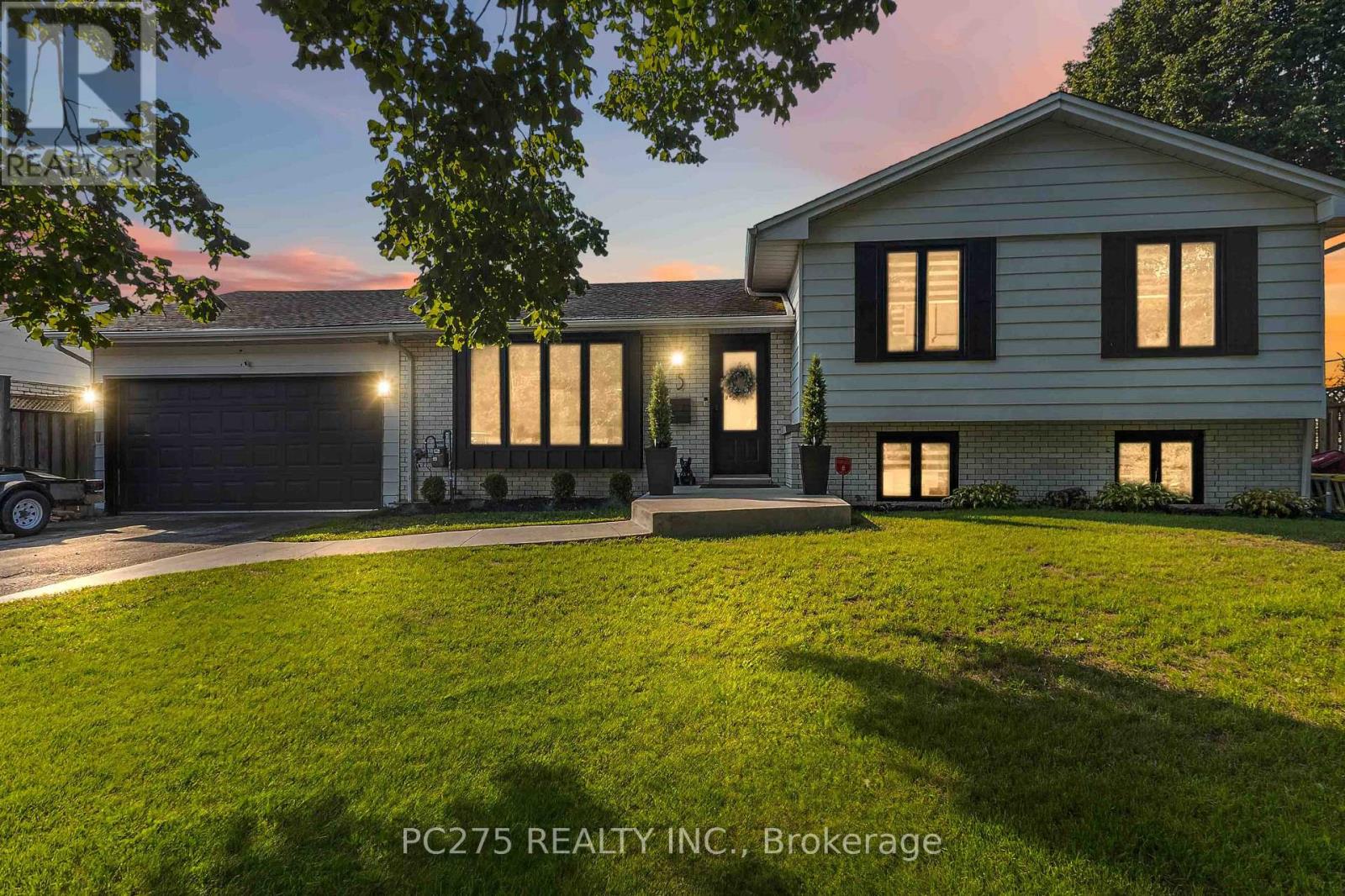 5 Field Road Property Photo 1