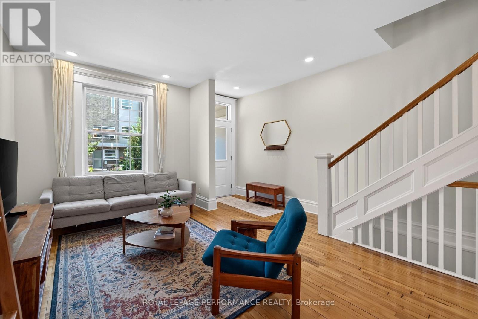 72 Springfield Road Property Photo 6