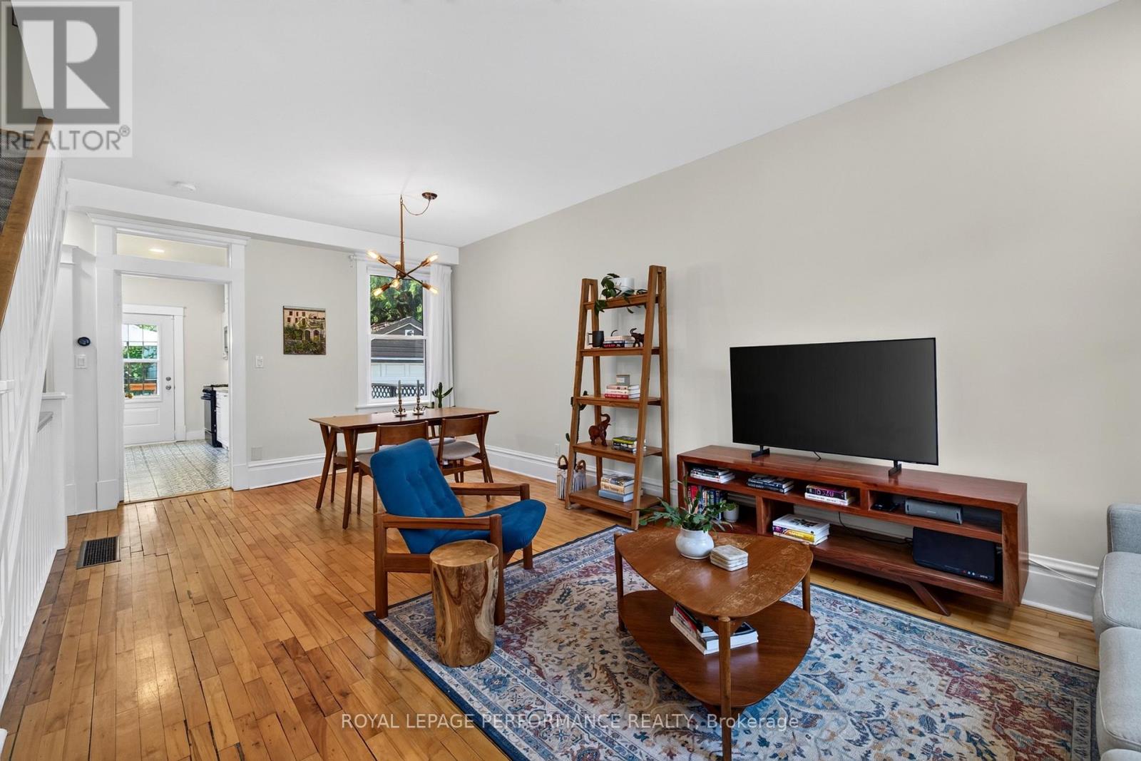 72 Springfield Road Property Photo 9