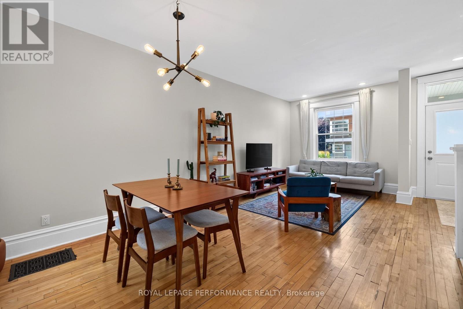 72 Springfield Road Property Photo 11