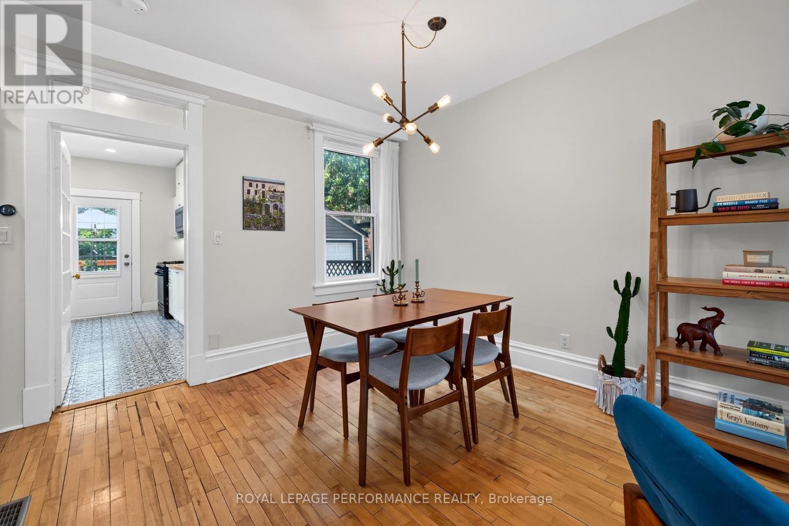72 Springfield Road Property Photo 14