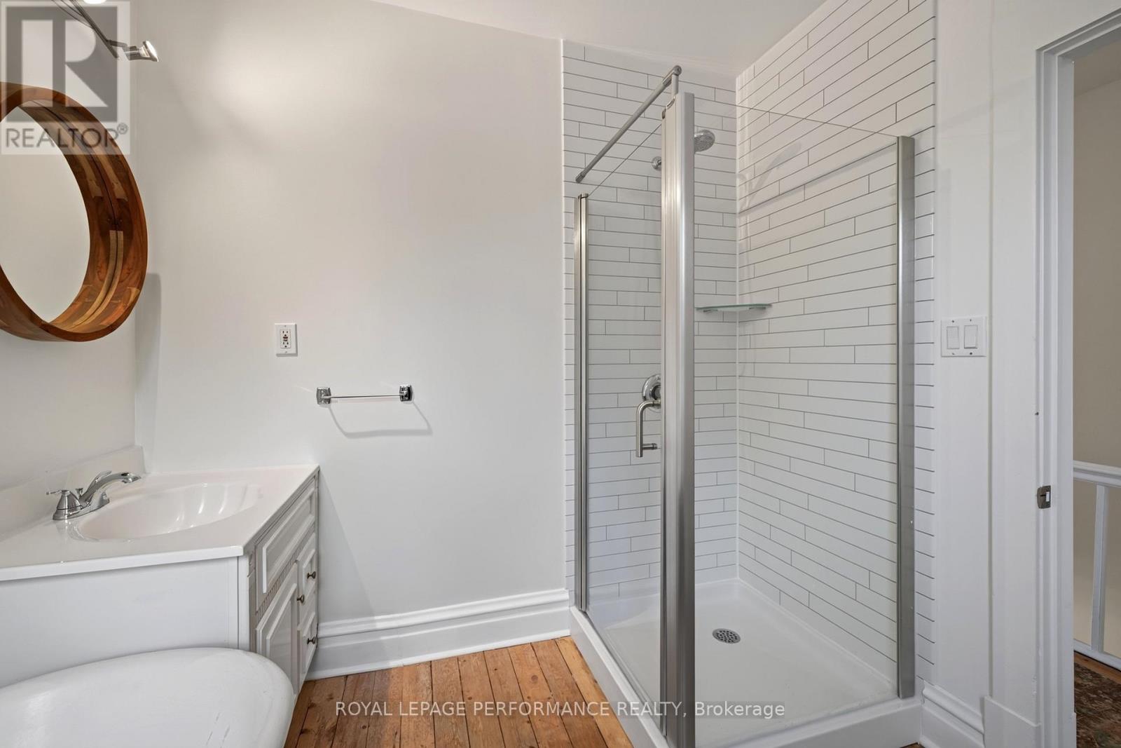 72 Springfield Road Property Photo 32