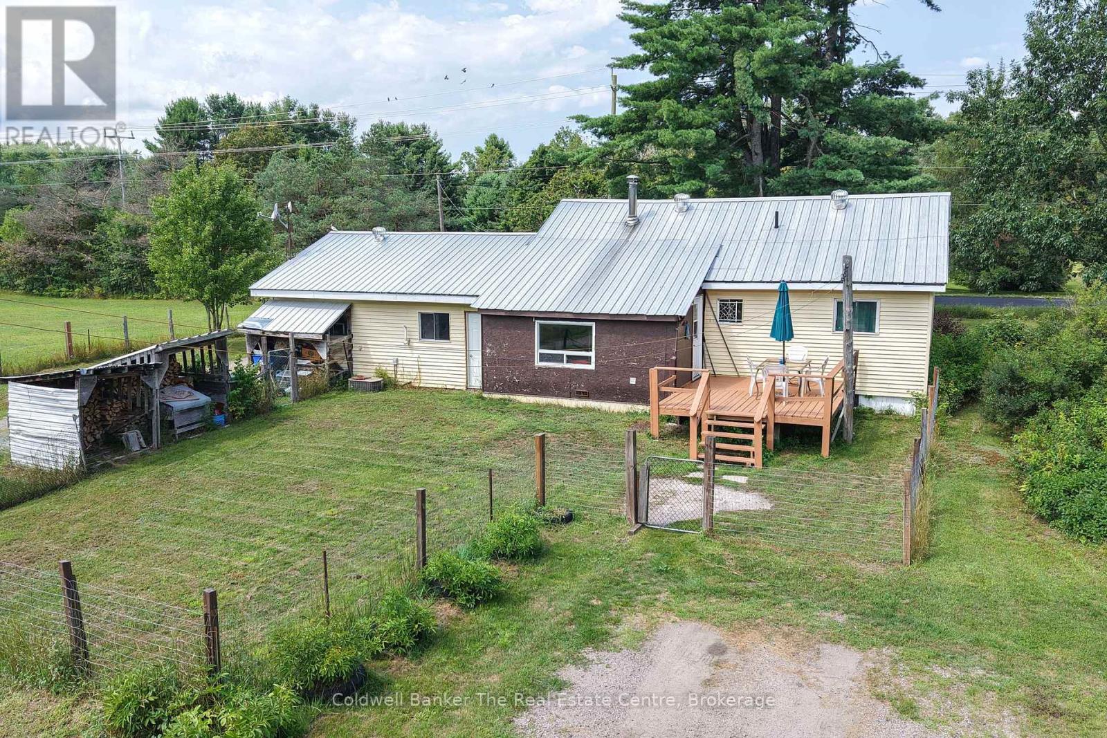 1121 Beiers Road Property Photo 8
