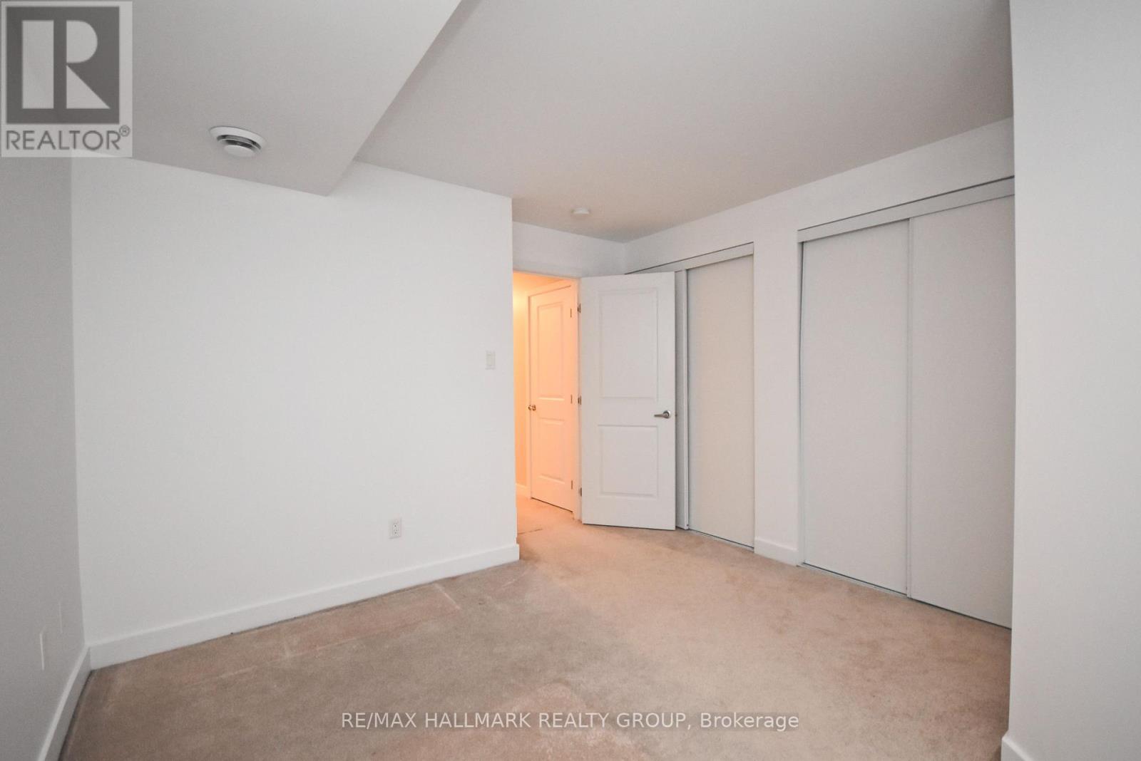 D - 4528 Innes Road Property Photo 21