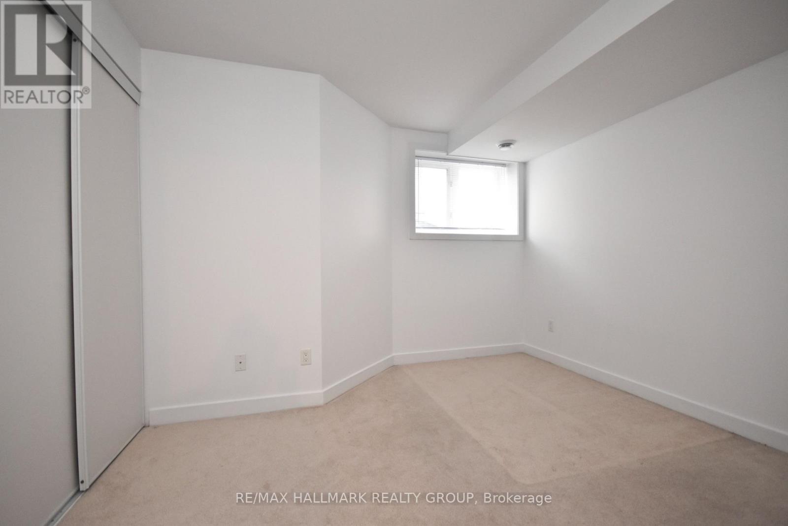 D - 4528 Innes Road Property Photo 23