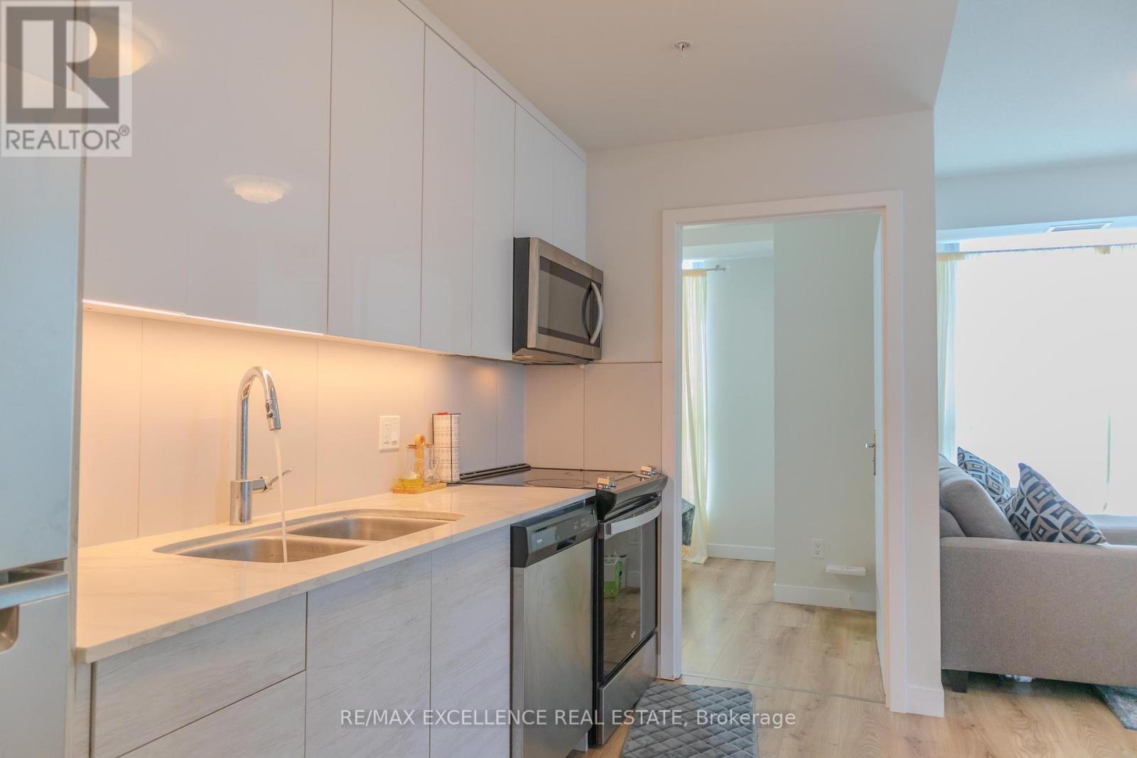 2702 - 60 Frederick Street W Property Photo 9