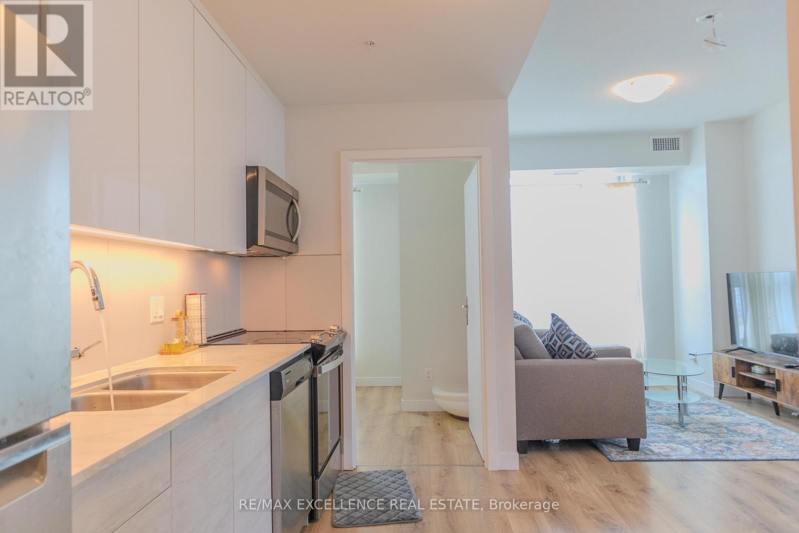 2702 - 60 Frederick Street W Property Photo 11