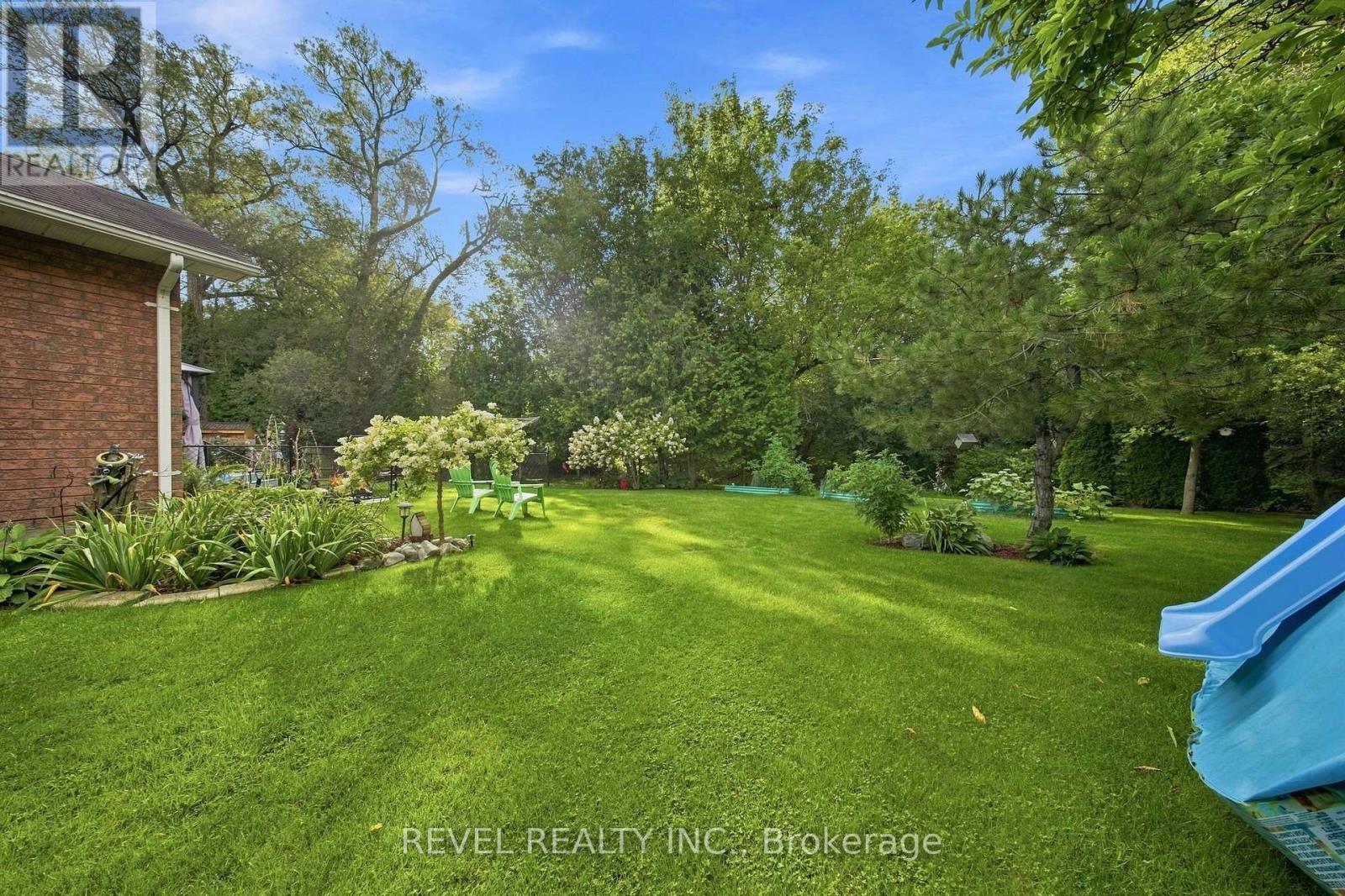 445 Nickerson Drive Property Photo 2