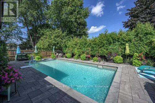 18 Hammond Crescent Property Photo 3