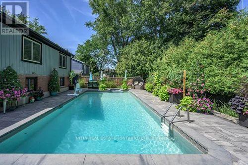 18 Hammond Crescent Property Photo 8