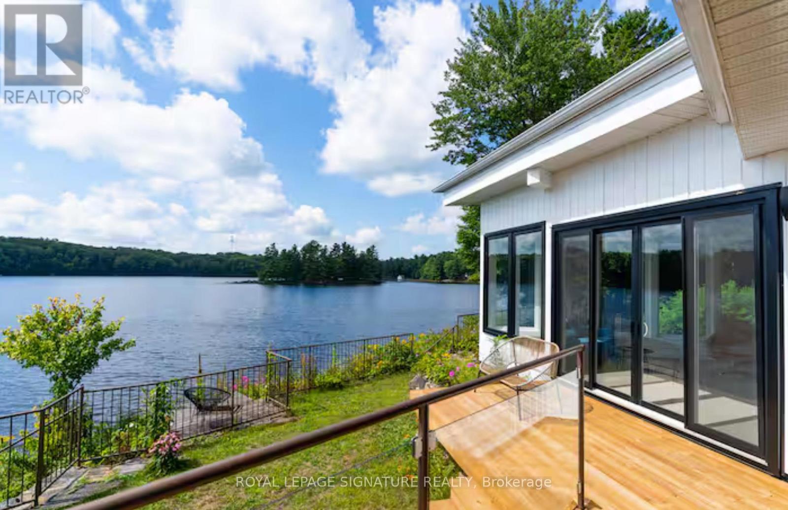 1018 CLEARWATER SHORES BOULEVARD