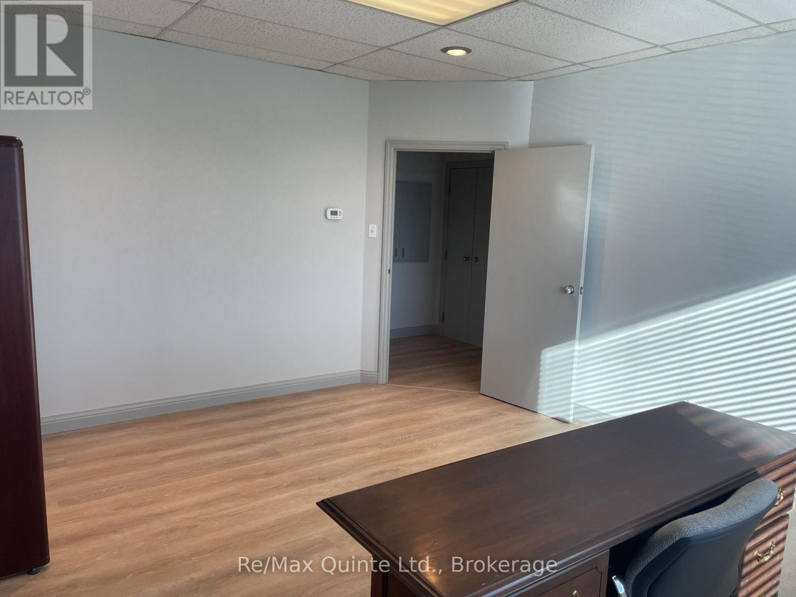 202 - 69-71 Dundas Street W Property Photo 10
