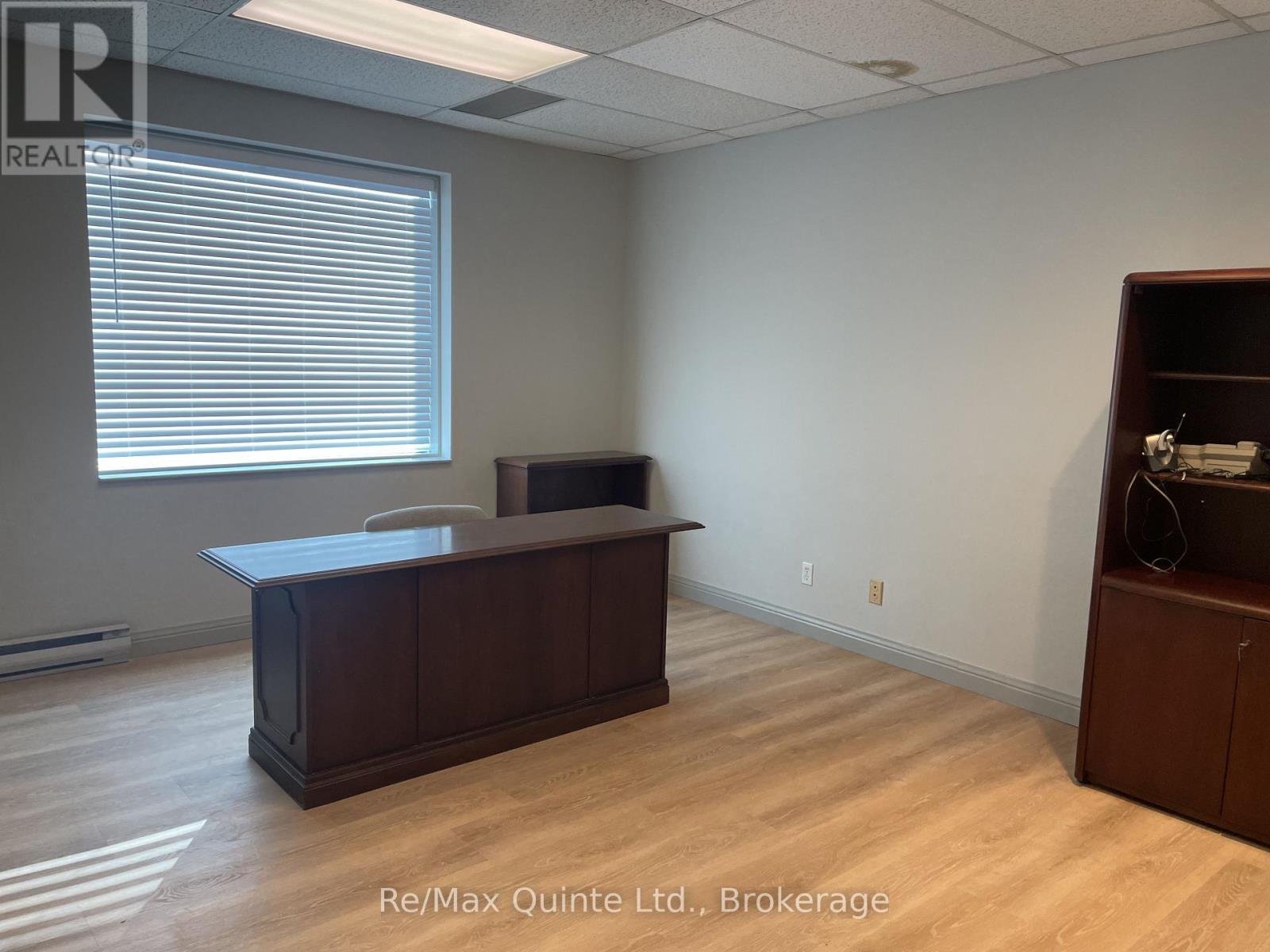 202 - 69-71 Dundas Street W Property Photo 11