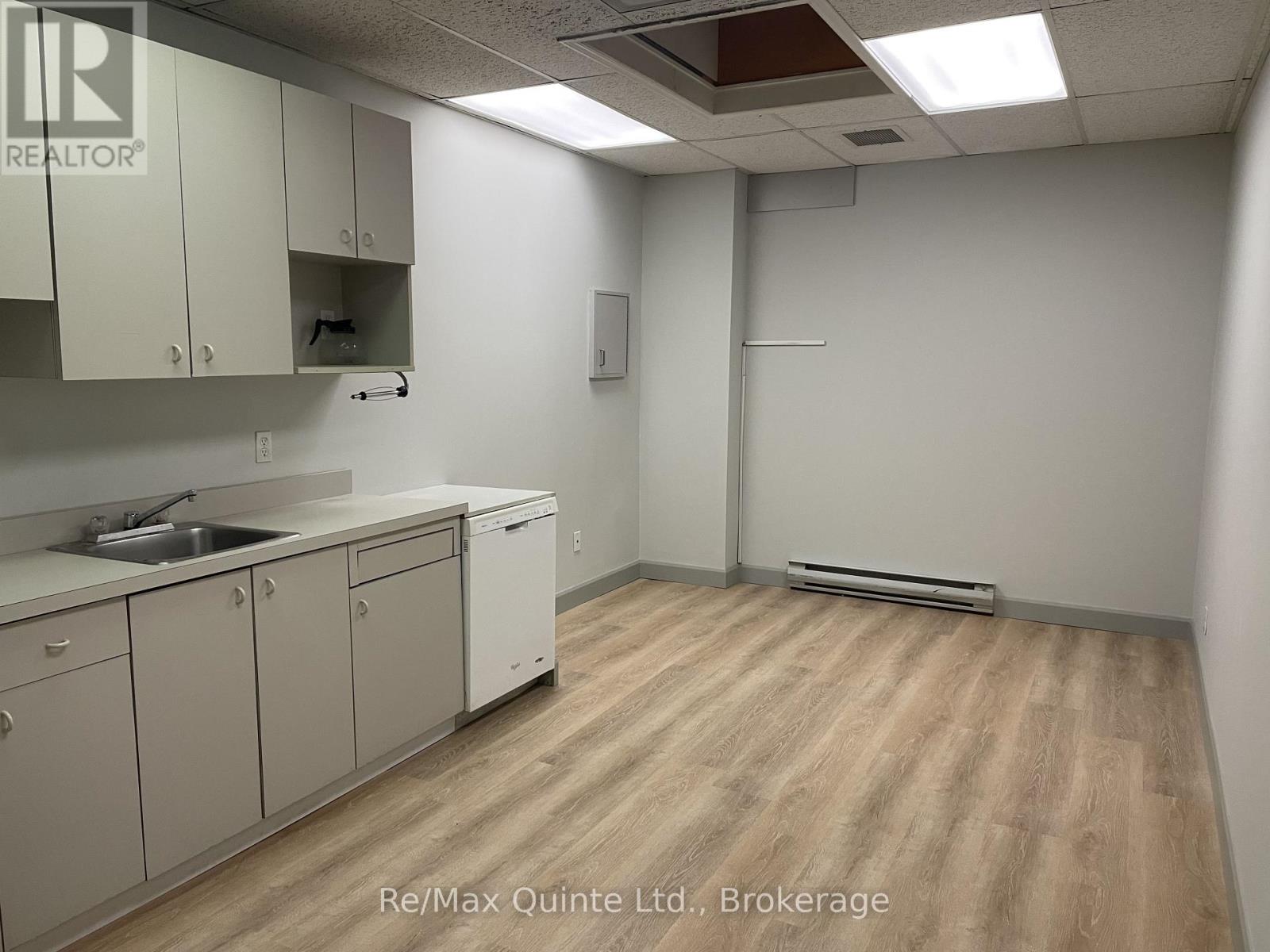 202 - 69-71 Dundas Street W Property Photo 13